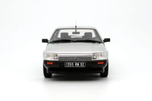 Renault 25 Phase 1 V6 Injection Ezüst Otto 1:18 OT1070 Gyanta – 4. kép a 5-ből