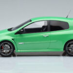 Renault Clio 3 RS Zöld Otto 1:18 - image 3 of 6