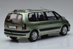 Renault Espace 3 Zöld Otto 1:18 OT430 Gyanta – 2. kép a 6-ből