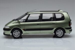 Renault Espace 3 Zöld Otto 1:18 OT430 Gyanta – 3. kép a 6-ből