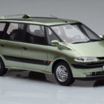 Renault Espace 3 Zöld Otto 1:18 - image 4 of 6