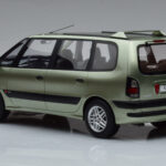 Renault Espace 3 Zöld Otto 1:18 - image 5 of 6