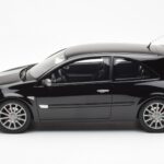 Renault Megane 2 RS Phase 2 Fekete Otto 1:18 OT1054 - image 3 of 6