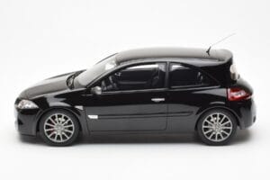 Renault Megane 2 RS Phase 2 Fekete Otto 1:18 OT1054 Gyanta – 3. kép a 6-ből