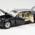 Rolls-Royce Phantom VII EWB Fekete és Ezüst Kyosho 1:18 08841BKS - image 2 of 8
