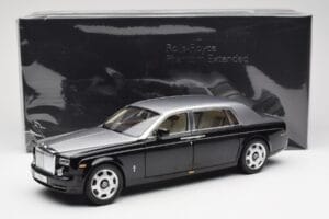 Rolls-Royce Phantom VII EWB Fekete és Ezüst Kyosho 1:18 08841BKS Fém – 8. kép a 8-ből