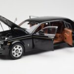 Rolls-Royce Phantom VII EWB Diamond Fekete Kyosho 1:18 08841DBK2 - image 2 of 8