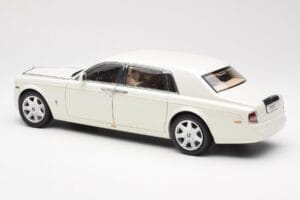 Rolls-Royce Phantom VII EWB English Fehér Kyosho 1:18 08841EW2 Fém – 7. kép a 8-ből