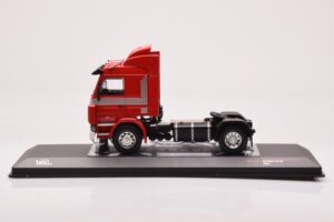 Scania 142 M Piros IXO 1:43