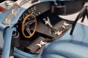 Shelby Cobra 427 S/C Világoskék Kyosho 1:18 08048SBL Fém – 7. kép a 9-ből