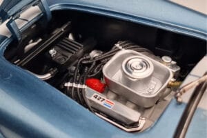 Shelby Cobra 427 S/C Világoskék Kyosho 1:18 08048SBL Fém – 8. kép a 9-ből