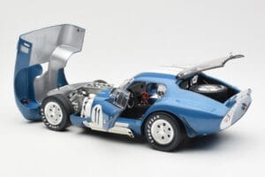 Shelby Daytona Cobra Coupe #11 S. Thompson 24 Hours of Le Mans 1965 CMR 1:18 CMR114 Fém – 5. kép a 8-ből