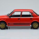 Skoda 130 LR Piros IXO 1:18 - image 3 of 6