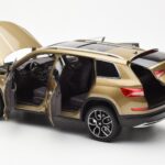 Skoda Kodiaq Arany FAW 1:18 ZSX000001GOL - image 5 of 8