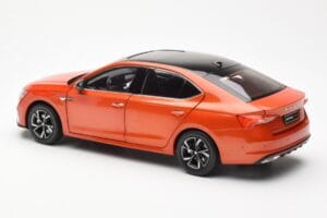 Skoda Octavia Pro Narancssárga FAW 1:18 ZMR000006ORA Fém – 7. kép a 8-ből