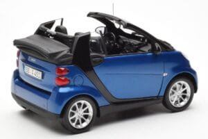 Smart Fortwo 451 Cabrio Kék & Fekete Minichamps 1:18 150036330 Fém – 3. kép a 8-ből