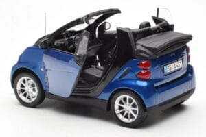 Smart Fortwo 451 Cabrio Kék & Fekete Minichamps 1:18 150036330 Fém – 5. kép a 8-ből