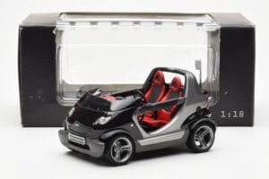 Smart Fortwo Crossblade Kabrió Ezüst Fekete Kyosho 1:18 13440 Fém – 6. kép a 6-ből