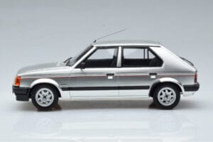Talbot Horizon Premium Ezüst Otto 1:18 OT188 Gyanta – 3. kép a 6-ből