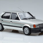 Talbot Horizon Premium Ezüst Otto 1:18 - image 4 of 6