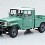 Toyota Land Cruiser 40 4x4 Pickup Zöld Kyosho 1:18