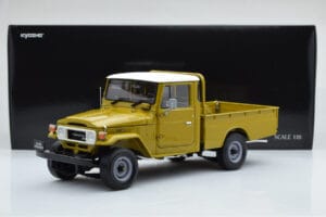 Toyota Land Cruiser 40 4x4 Pickup Olíva Kyosho 1:18 08958K Fém – 8. kép a 8-ből