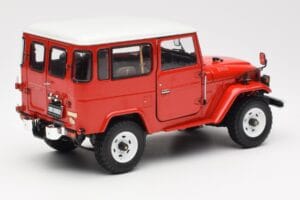 Toyota Land Cruiser FJ40 Van Piros Kyosho 1:18 08971R Fém – 3. kép a 8-ből