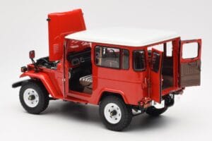 Toyota Land Cruiser FJ40 Van Piros Kyosho 1:18 08971R Fém – 5. kép a 8-ből