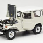 Toyota Land Cruiser FJ40 Van Fehér Kyosho 1:18 08971W - image 2 of 8