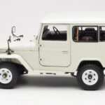 Toyota Land Cruiser FJ40 Van Fehér Kyosho 1:18 08971W - image 4 of 8