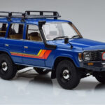Toyota Land Cruiser 60 Kék Opcionális Alkatrészekkel Kyosho 1:18 - image 5 of 11