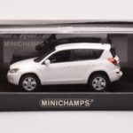 Toyota RAV4 XA30 Fehér Minichamps 1:43 - image 4 of 4