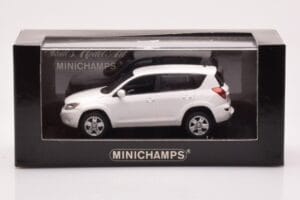 Toyota RAV4 XA30 Fehér Minichamps 1:43 400166571 Fém – 4. kép a 4-ből