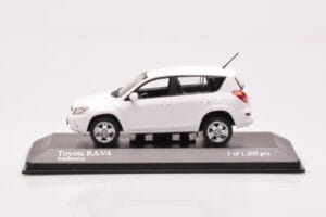 Toyota RAV4 XA30 Fehér Minichamps 1:43