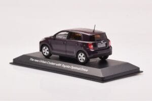 Toyota Urban Cruiser Lila Metál Minichamps 1:43 403166963 Fém – 3. kép a 4-ből