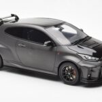 Toyota GR Yaris Circuit Package Fekete Otto 1:18 OT1046 - image 4 of 6