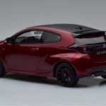 Toyota GR Yaris Piros Otto 1:18 - image 5 of 6