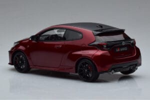 Toyota GR Yaris Piros Otto 1:18 OT1003 Gyanta – 5. kép a 6-ből