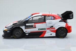 Toyota GR Yaris Rally1 #1 S. Ogier / B. Veillas Rally Monte Carlo 2022 IXO 1:18 18RMC151B Fém – 3. kép a 6-ből