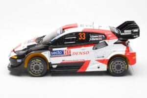 Toyota GR Yaris Rally1 #33 E. Evans / S. Martin Rally Finland 2023 IXO 1:18 18RMC174A Fém – 3. kép a 6-ből