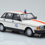 Volvo 240 GL Rendőrség Belgium Minichamps 1:18 - image 4 of 6
