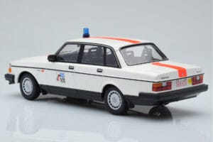Volvo 240 GL Rendőrség Belgium Minichamps 1:18 155171492 Fém – 5. kép a 6-ből