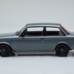 Volvo 240 Turbo Szürke IXO 1:18 - image 3 of 6