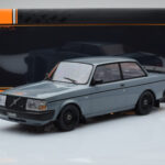 Volvo 240 Turbo Szürke IXO 1:18 - image 6 of 6