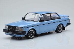Volvo 240 Turbo Világoskék IXO 1:18 18MCC090