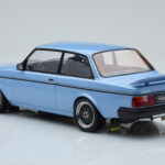 Volvo 240 Turbo Világoskék IXO 1:18 - image 5 of 6