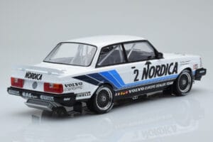 Volvo 240 Turbo Nordica #2 U. Granberg / T. Lindstrom ETCC Brno 1986 IXO 1:18 18RMC088 Fém – 2. kép a 6-ből