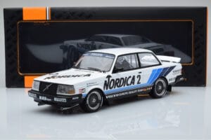 Volvo 240 Turbo Nordica #2 U. Granberg / T. Lindstrom ETCC Brno 1986 IXO 1:18 18RMC088 Fém – 6. kép a 6-ből