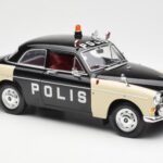 Volvo P121 Rendőrség Revell 1:18 8904 - image 6 of 8