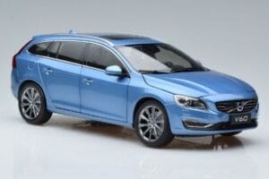 Volvo V60 D3 Power Kék FAW 1:18 9430839 Fém – 5. kép a 7-ből